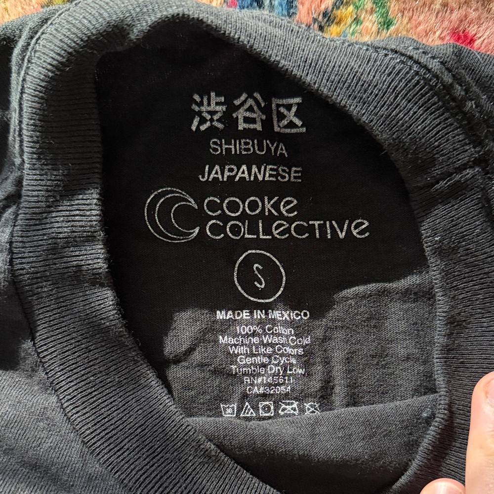 Urban Outfitters Tokyo Graphic Black Long Sleeve Tee - Picture 4 of 4